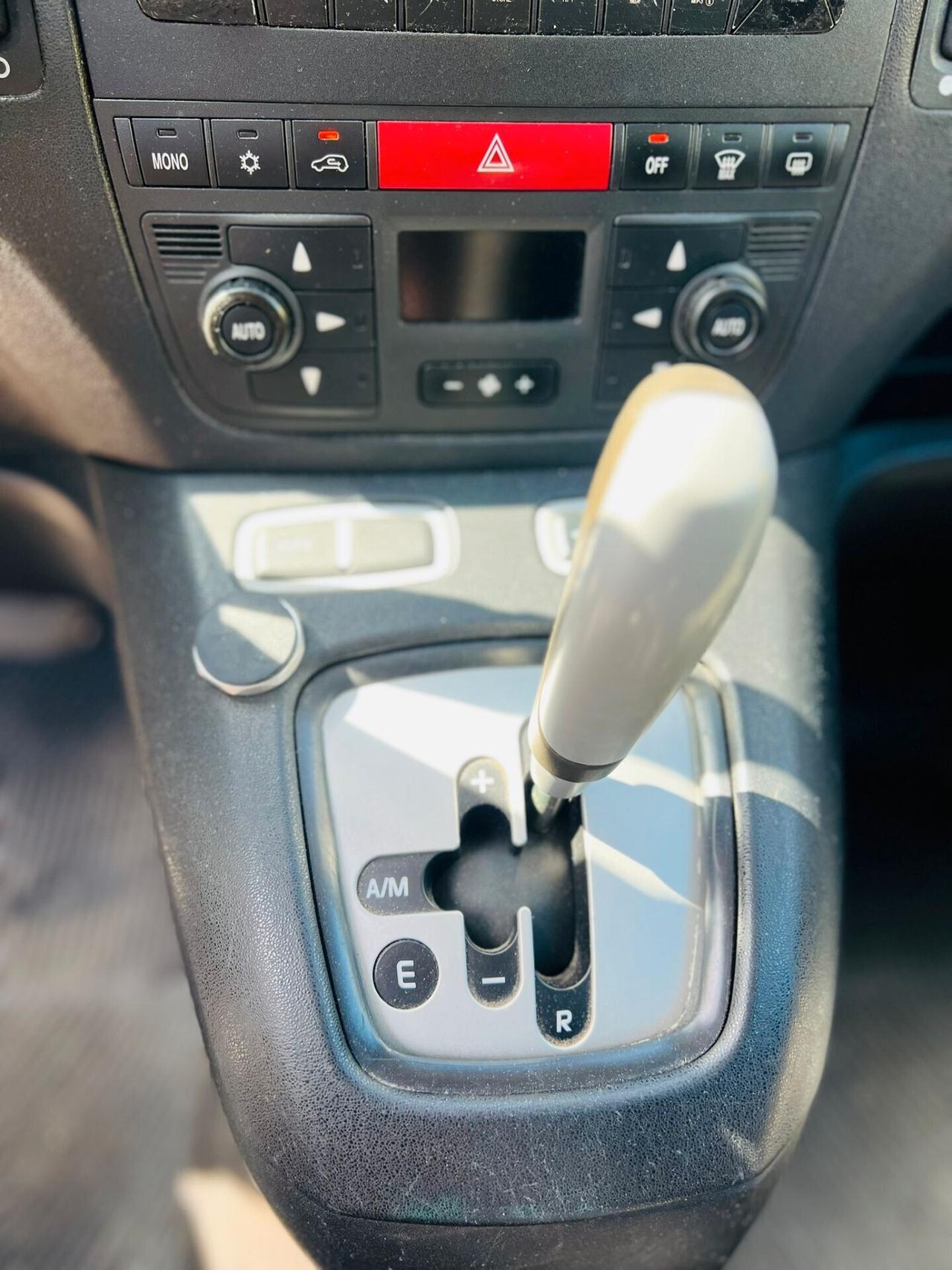 Fiat Idea 1.4 16V AUTOMATICA BlackEnergy - 2010