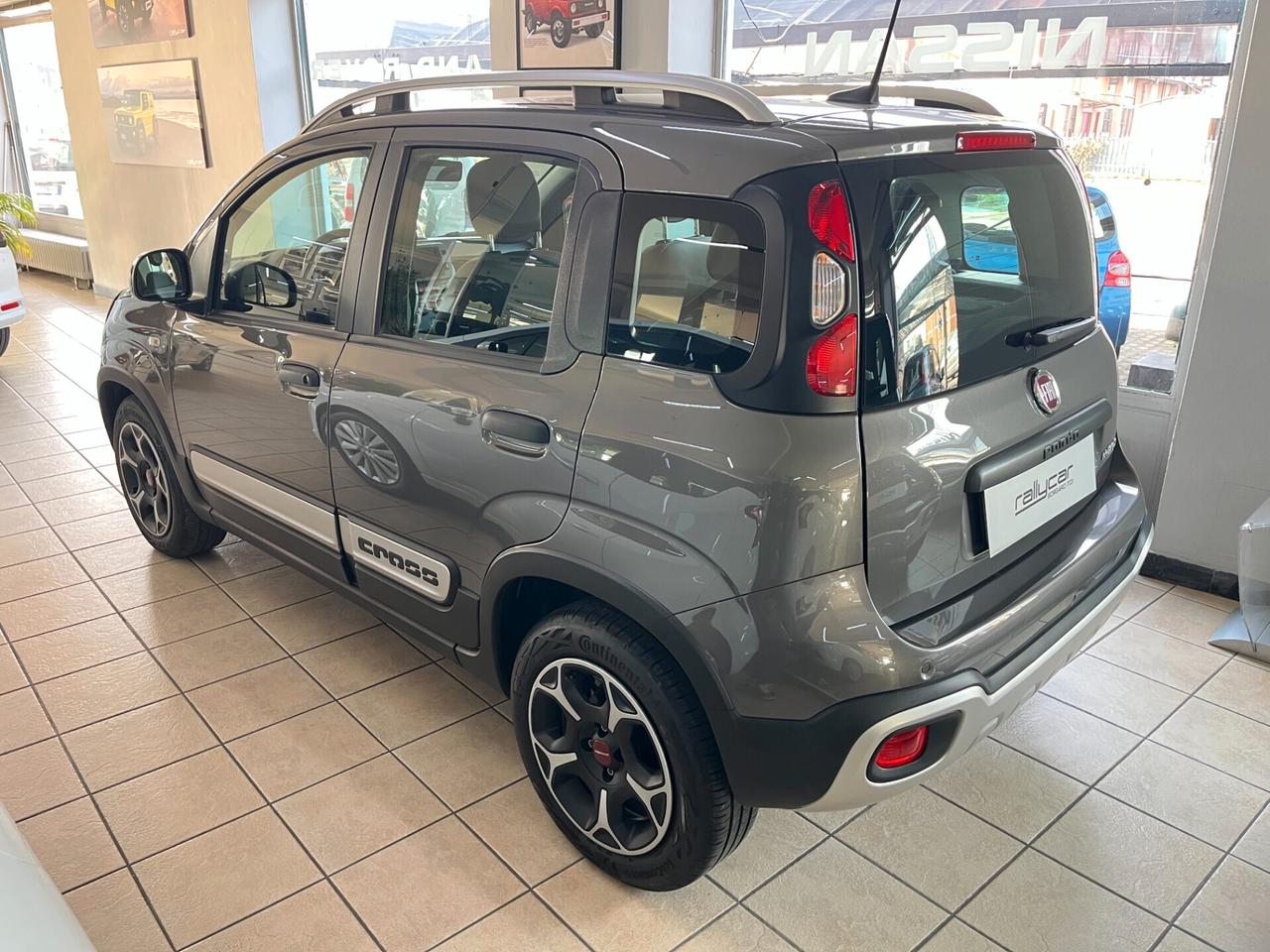 Fiat Panda Cross 1.0 hybrid 70cv full opt 19.000km