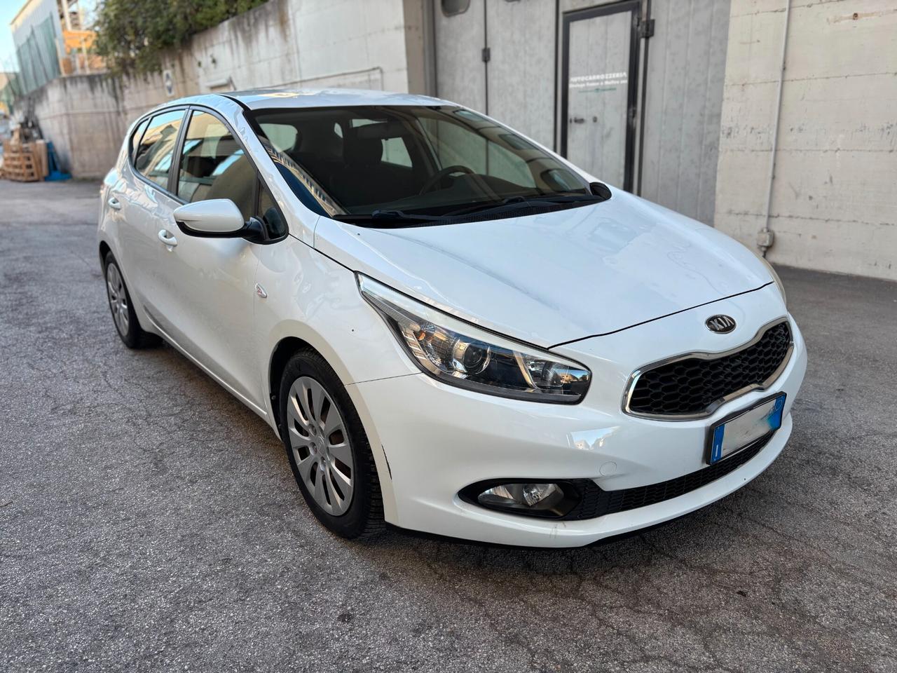 Kia Ceed cee'd 1.4 CRDi OK NEOPATENTATI GRANDINATA