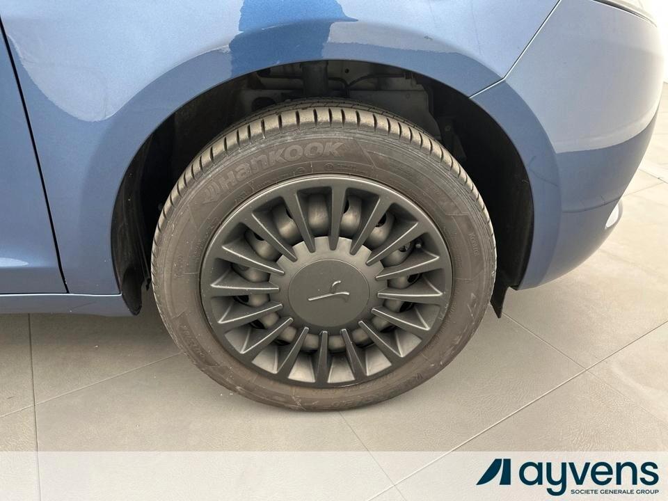 Lancia Ypsilon NOLEGGIO LUNGO TERMINE