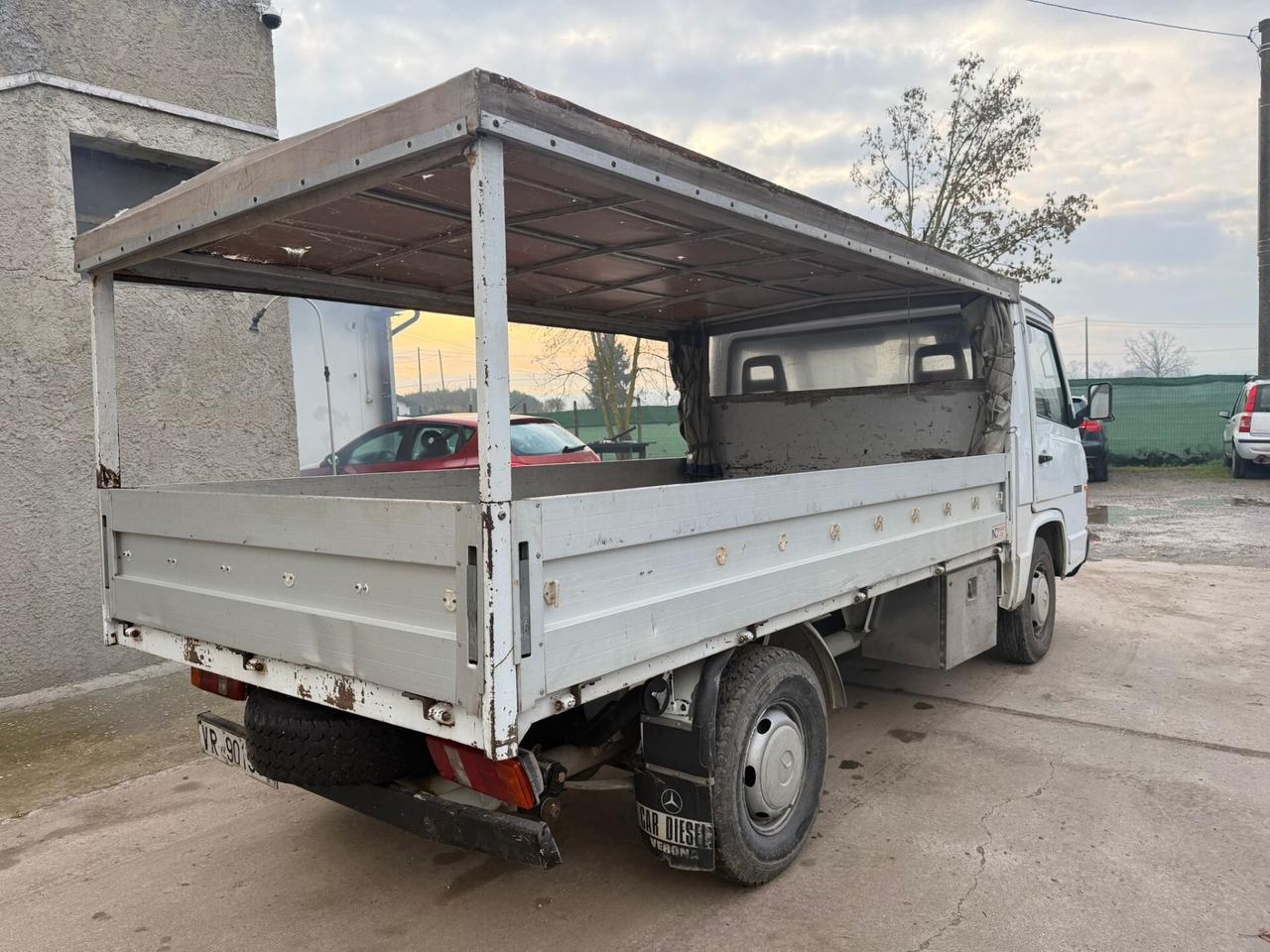 Mercedes MB 100 D Cassonato