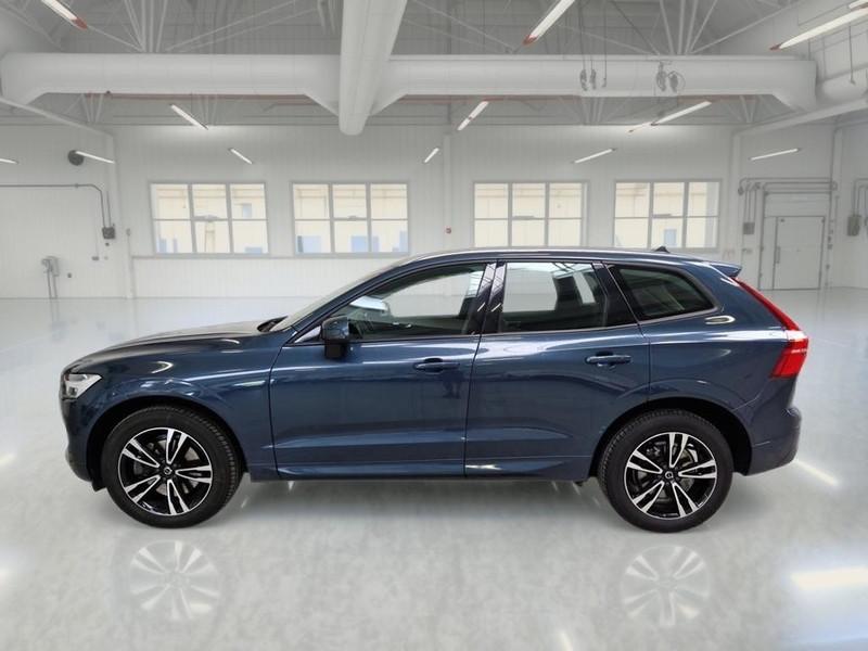 VOLVO XC60 B4 D AWD Geartronic Momentum