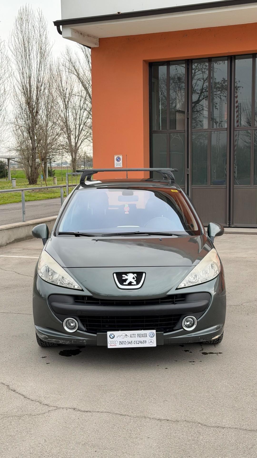 Peugeot 207 1.6 HDi 90CV 3p. XS si neopatentati