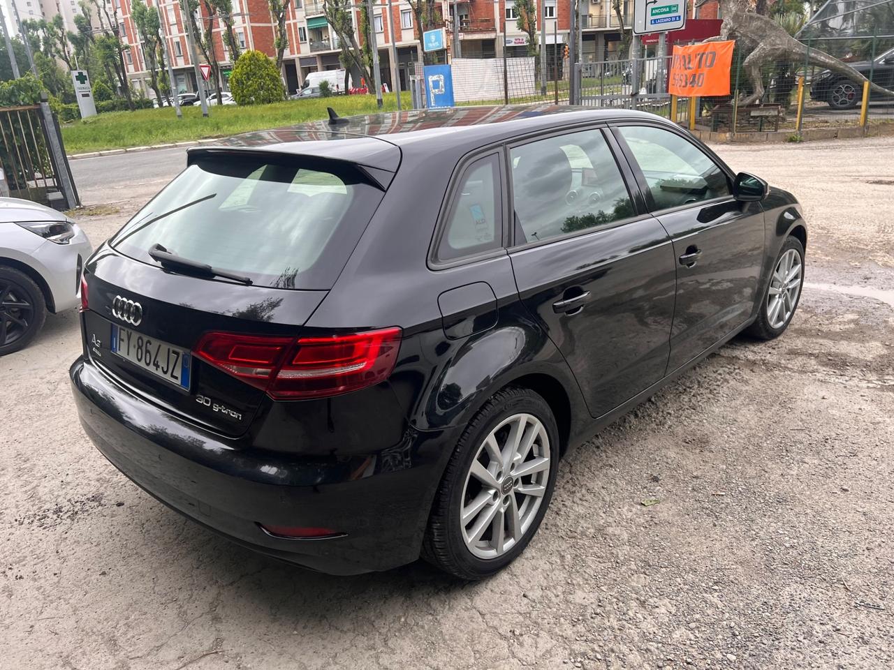 Audi A3 SPB 30 g-tron S tronic Business