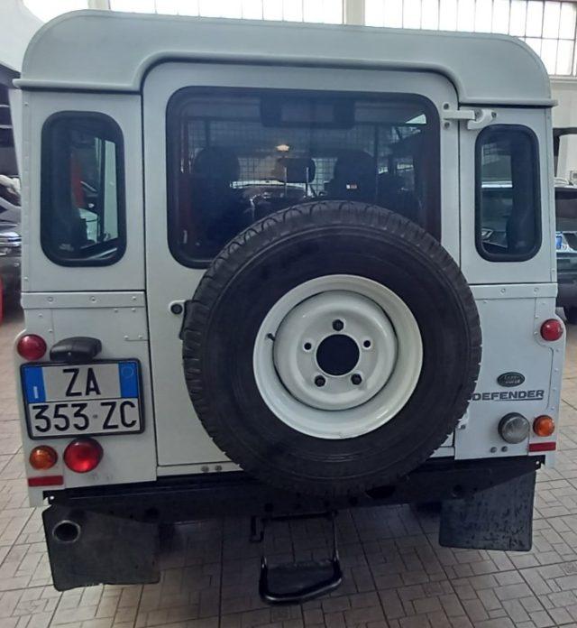 LAND ROVER Defender 110 2.2 TD4 Station Wagon AUTOCARRO N1