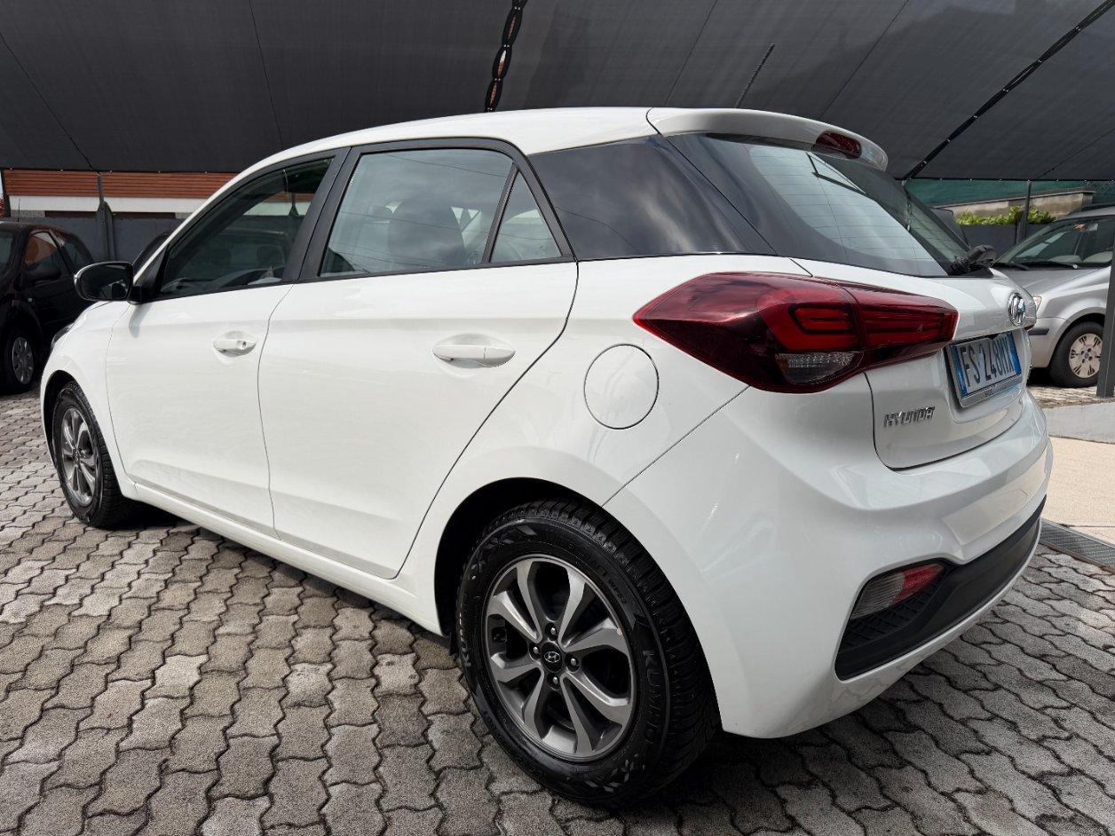 Hyundai i20 5 Porte i20 5p 1.2 mpi Connectline 75cv CAR PLAY+RETROCAMERA