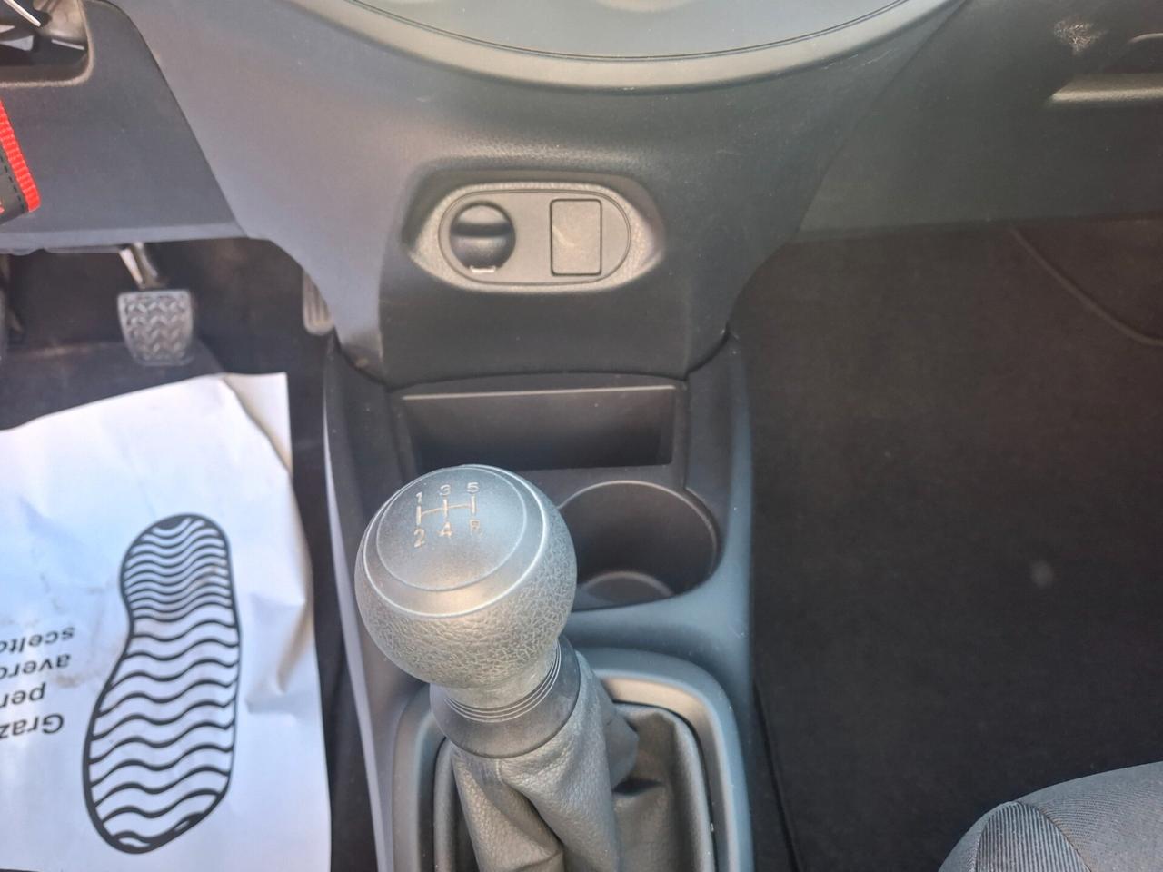 Toyota Yaris 1.0 5 porte Business neopatentati