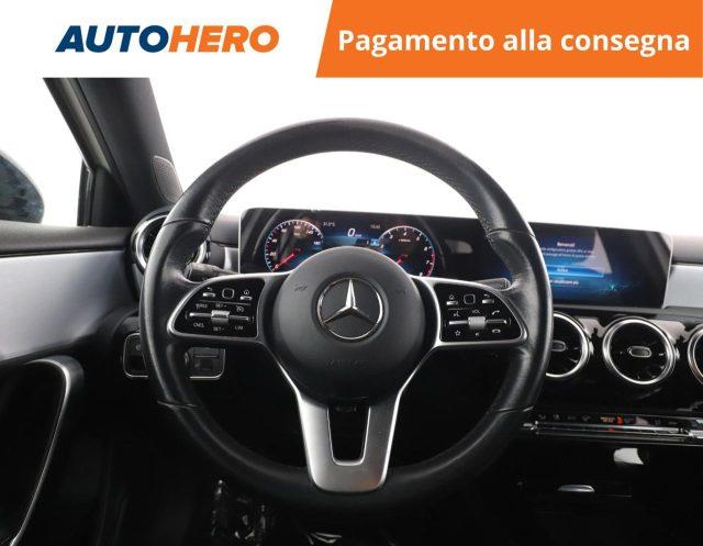 MERCEDES-BENZ A 200 Automatic Sport