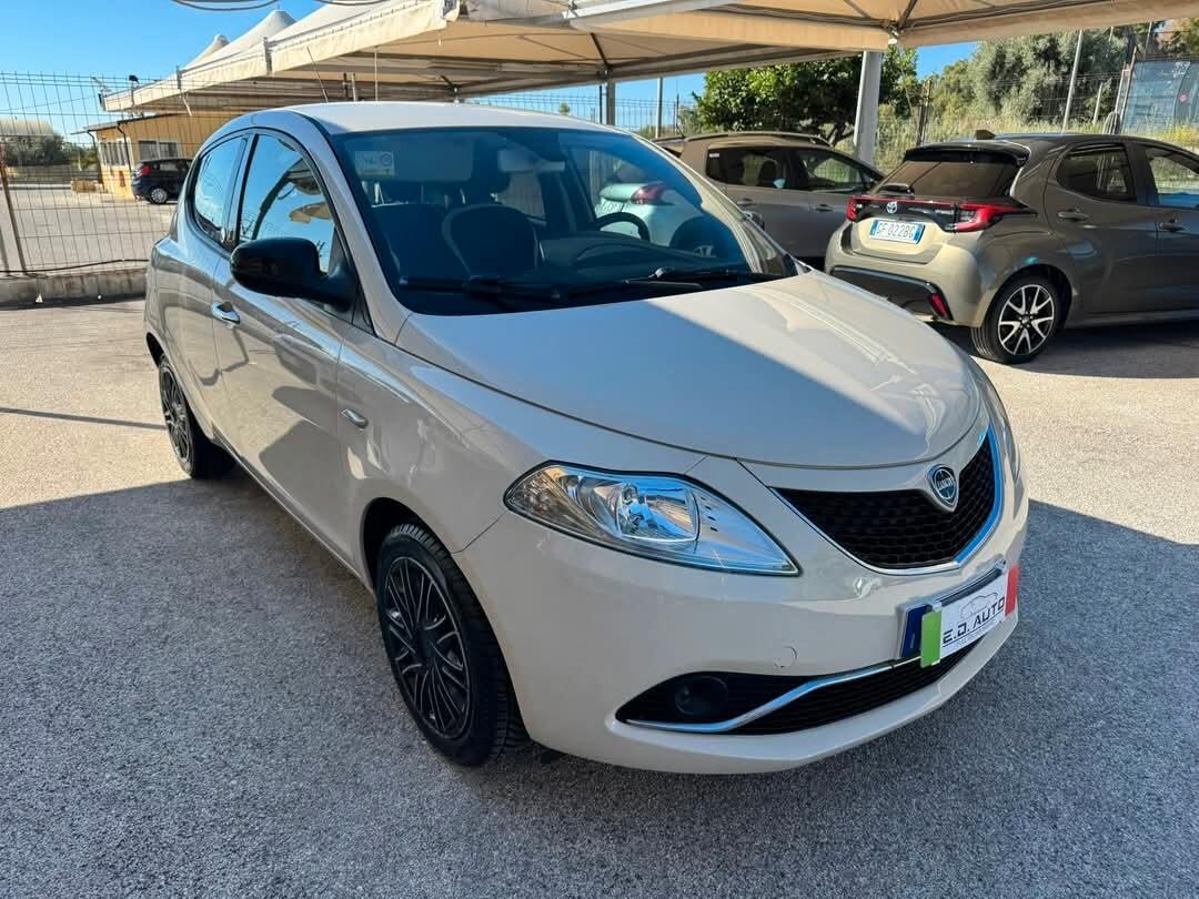 LANCIA YPSILON 1200BENZINA/GPL ECOCHIC UNICO PROPRIETARIO