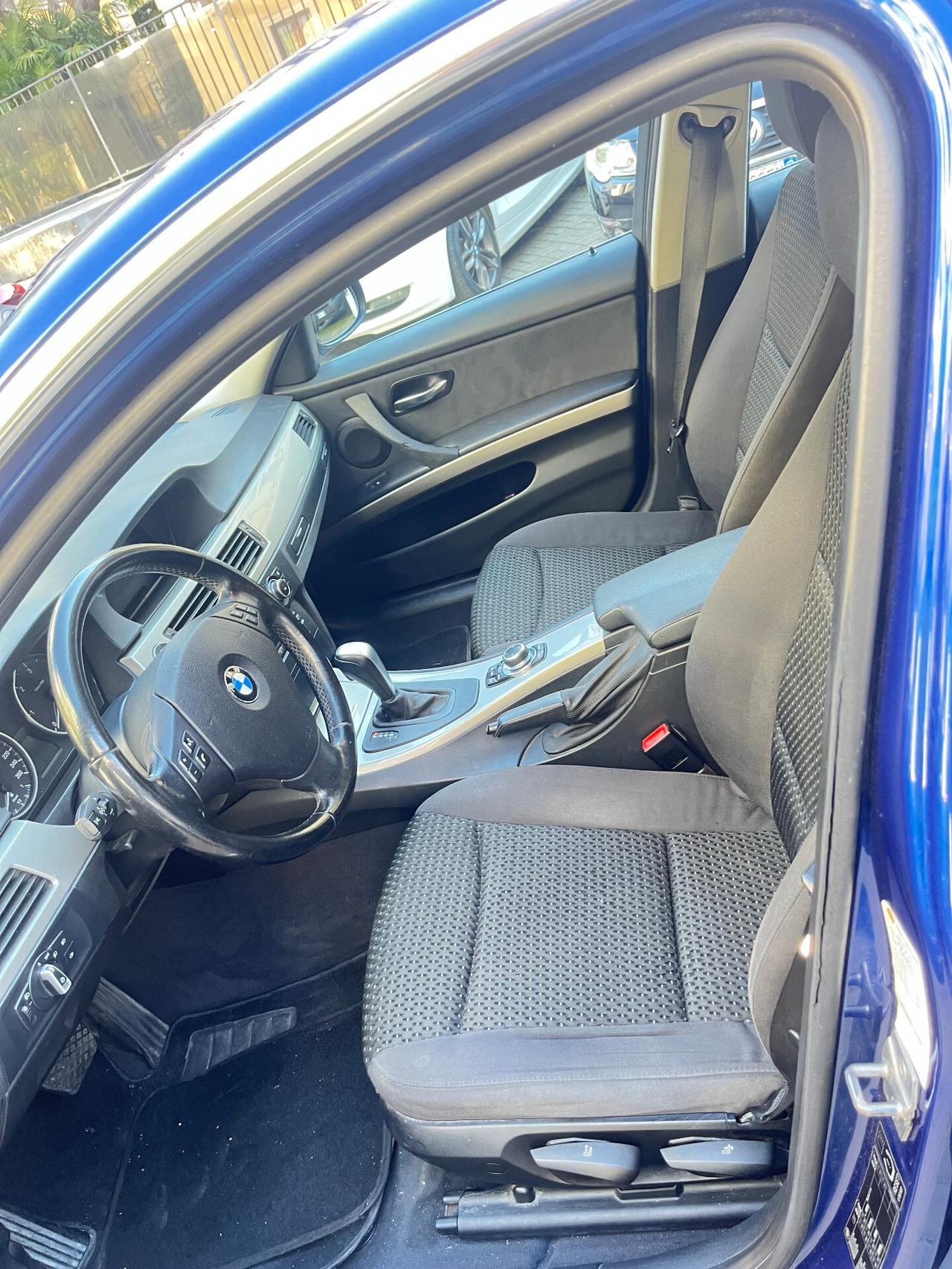 BMW 320D STATION WAGON - CAMBIO AUOMATICO - MOTORE SOSTITUITO CON KM 120.000 CIRCA