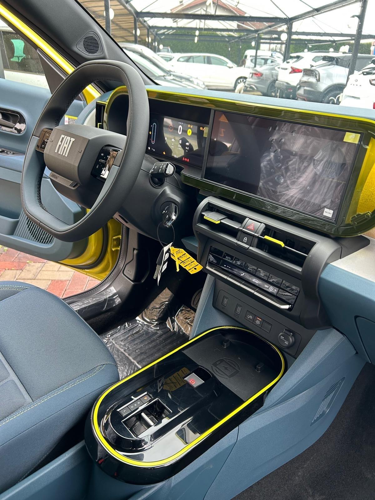 Fiat Grande Panda 1.2 Hybrid 110 CV S&S La Prima