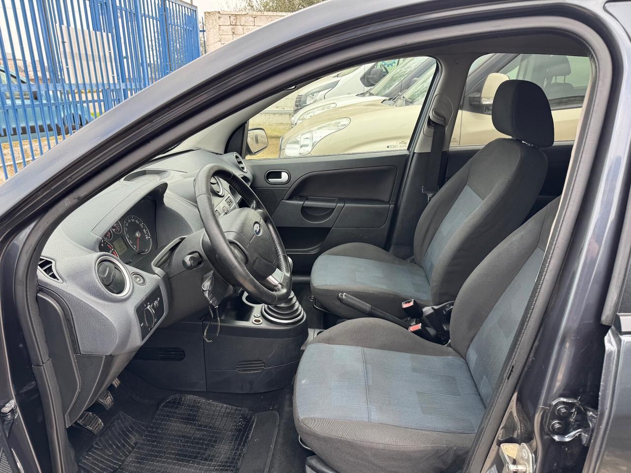 Ford Fiesta 1.4 TDCi 5p. Titanium