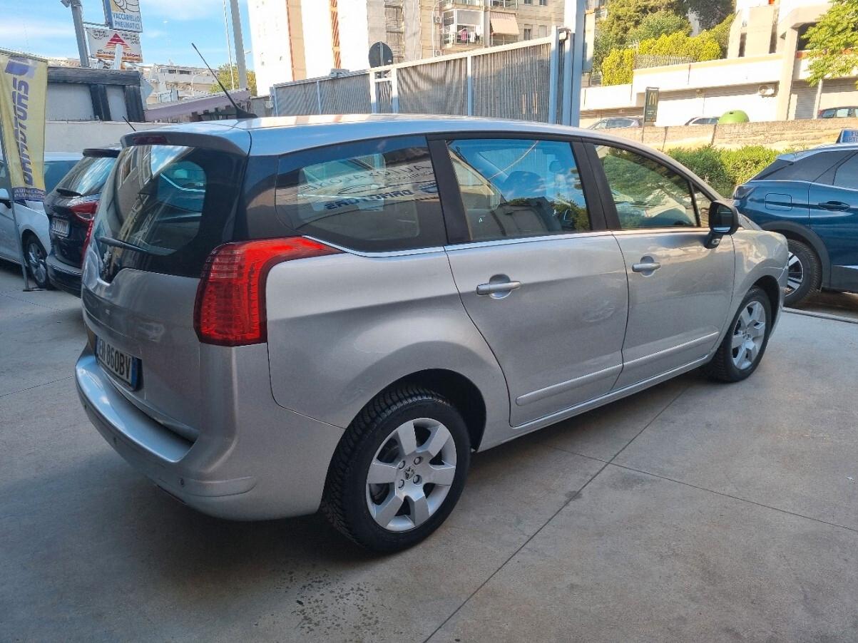Peugeot 5008 1.6 HDi 112CV Tecno Mix