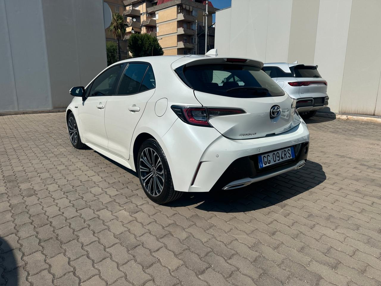 Toyota Corolla 2.0 Hybrid Business