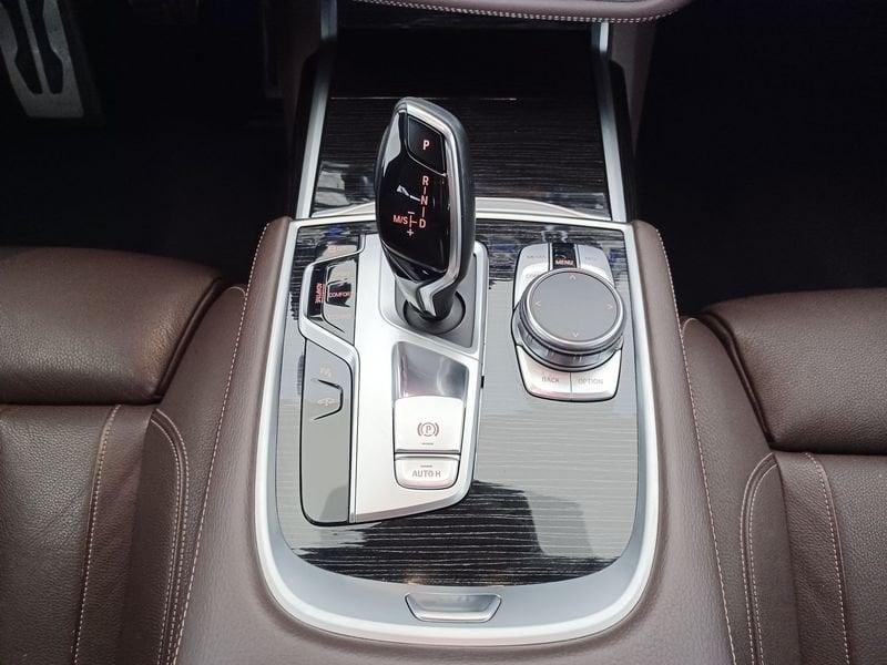 BMW Serie 7 G11-G12 2015 Diesel 730d xdrive Msport auto