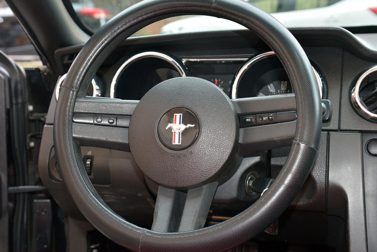 Ford Mustang 4.0 V6 cabrio a Firenze