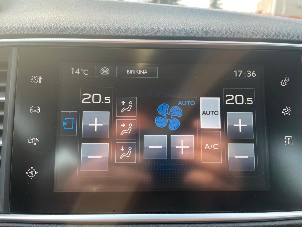 Peugeot 308 BlueHDi 120 S&S EAT6 SW Allure