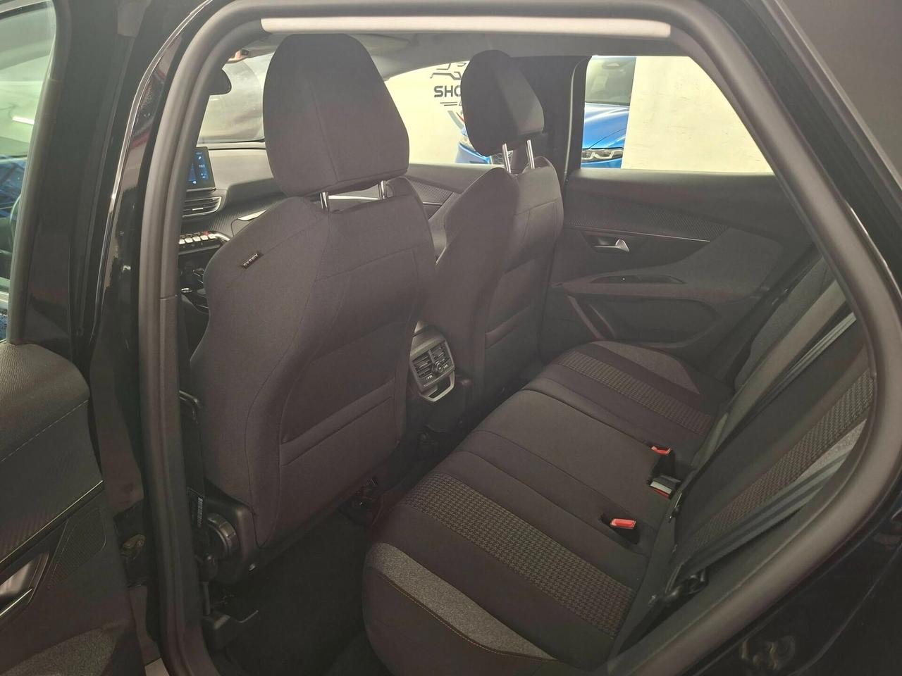 Peugeot 3008 BlueHDi 130 S&S EAT8 Active Business