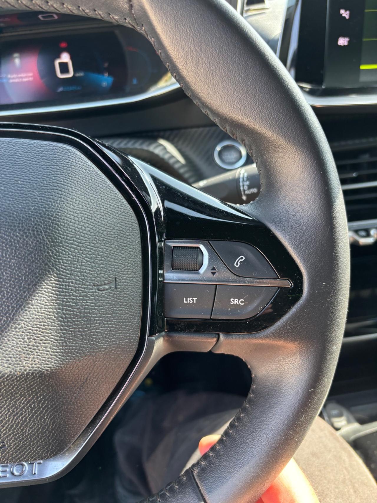 Peugeot 2008 PureTech 100 S&S Allure PROMO MAGGIO CON FINANZIAMENTO