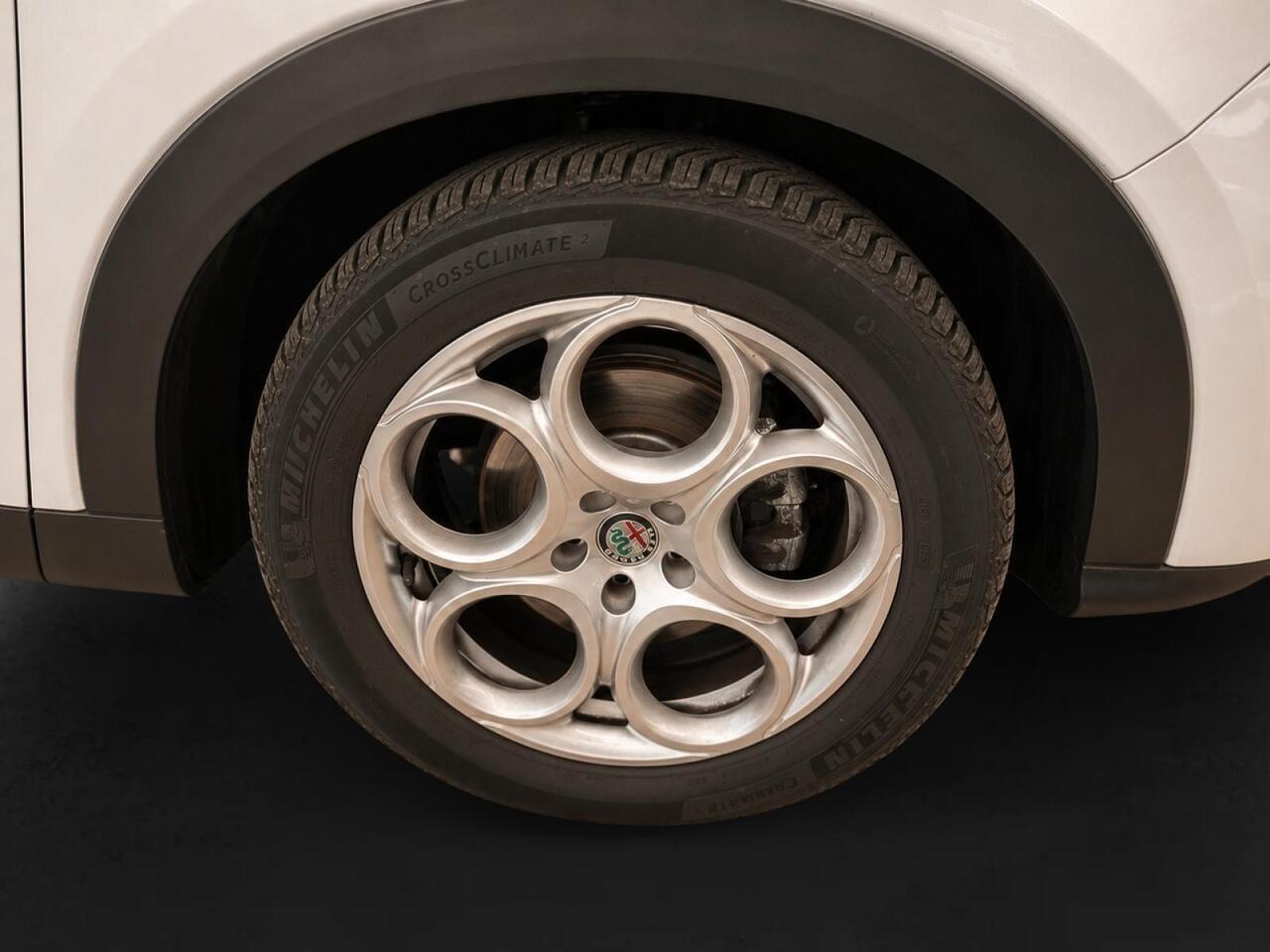 ALFA ROMEO Tonale - Tonale 1.6 Super 130cv tct6