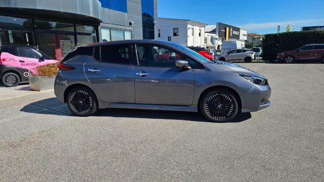 NISSAN Leaf N-Connecta 40 kWh
