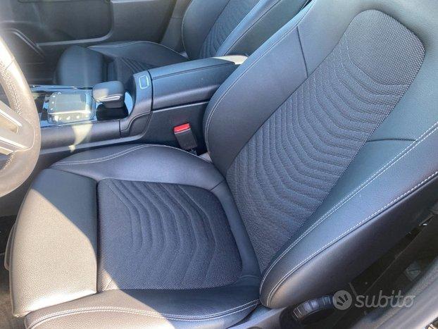 MERCEDES-BENZ GLB 200 d Automatic Business Extra