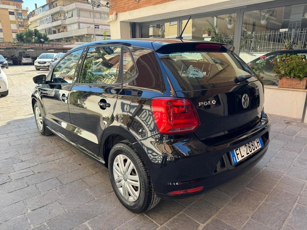 Volkswagen Polo 1.0 mpi 5p confortline Unipro