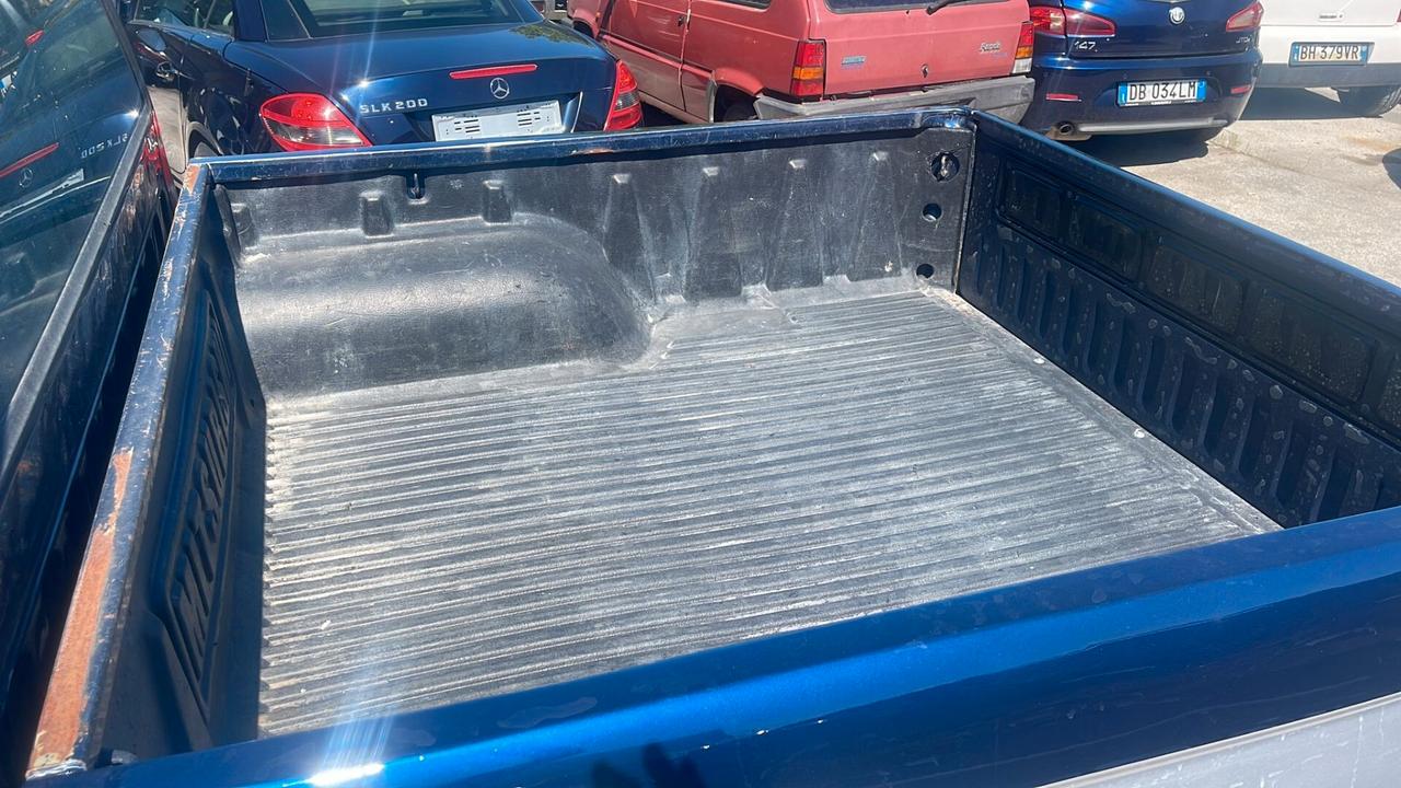 Mitsubishi L200 2.5 TD cat 4WD Double Cab Intense