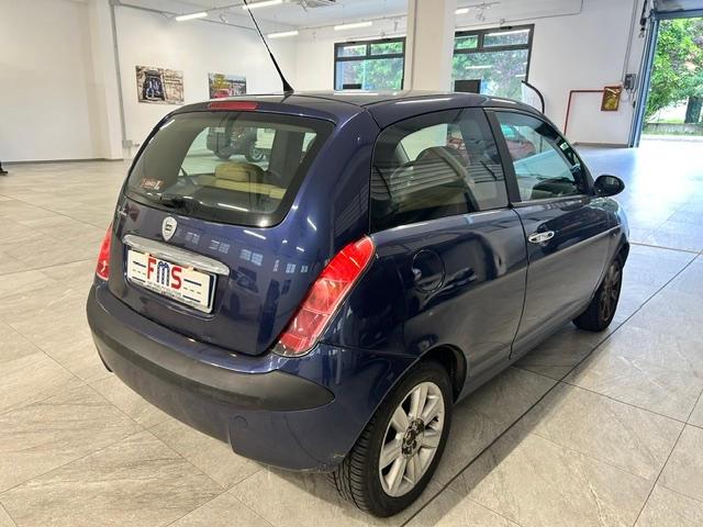 Lancia Ypsilon 1.2 8v