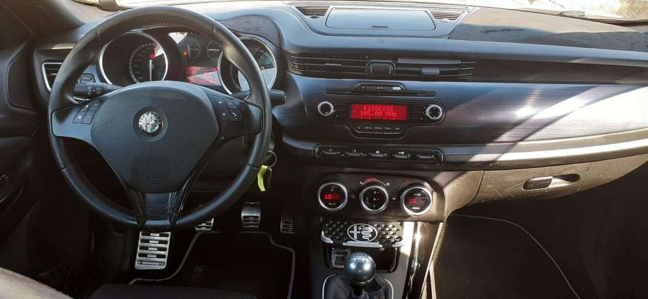 Alfa Romeo Giulietta 2011 - 1.4 Turbo MultiAir Lb automobili