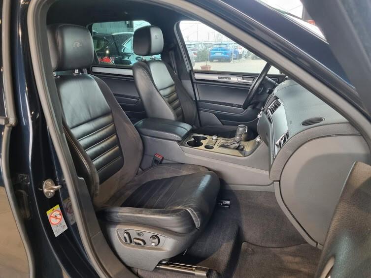 Volkswagen Touareg 3.0 TDI 204 CV tiptronic R-LINE