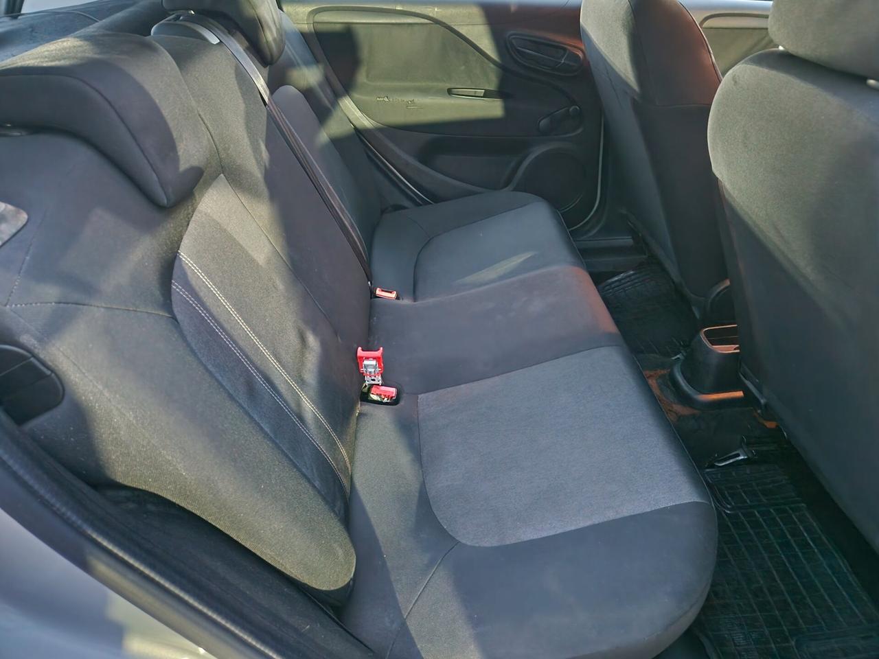 Fiat Punto 1.3 MJT II 75 CV 5 porte Street