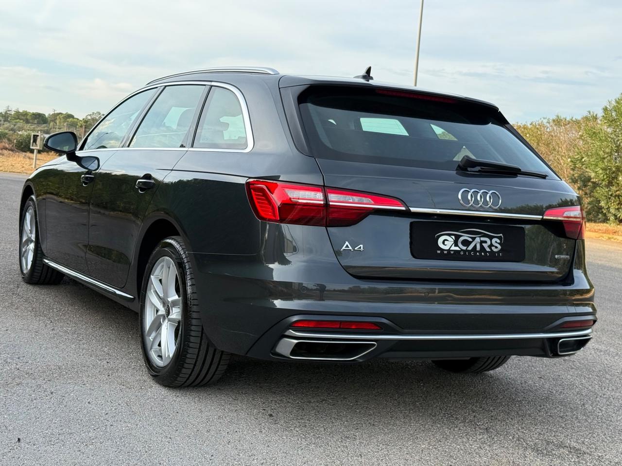 Audi A4 Avant 40 TDI quattro S tronic Business Advanced