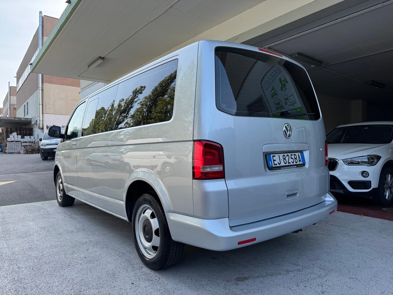 Volkswagen T5 Caravelle PL 9posti GARANZIA 24MESI