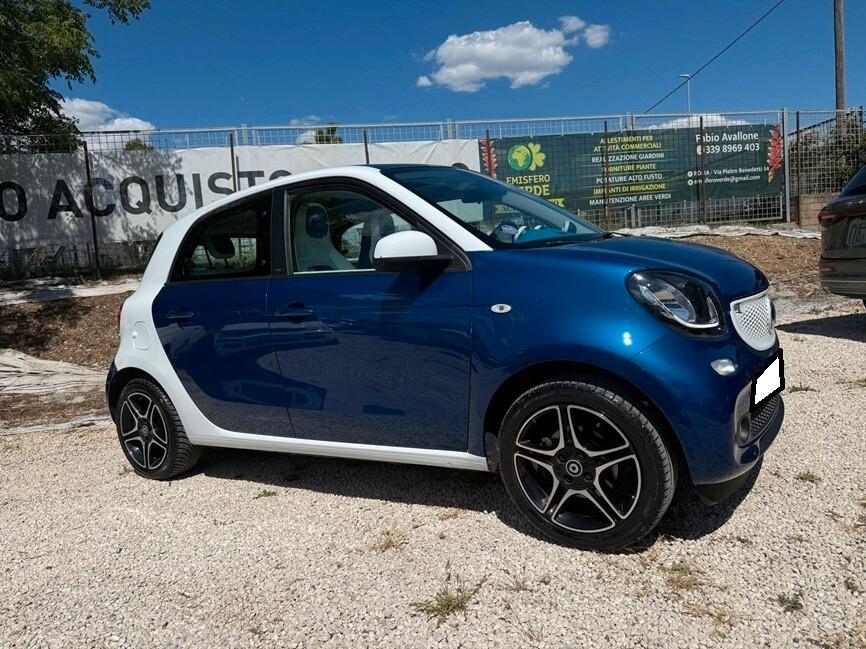 Smart ForFour 70 1.0 Proxy