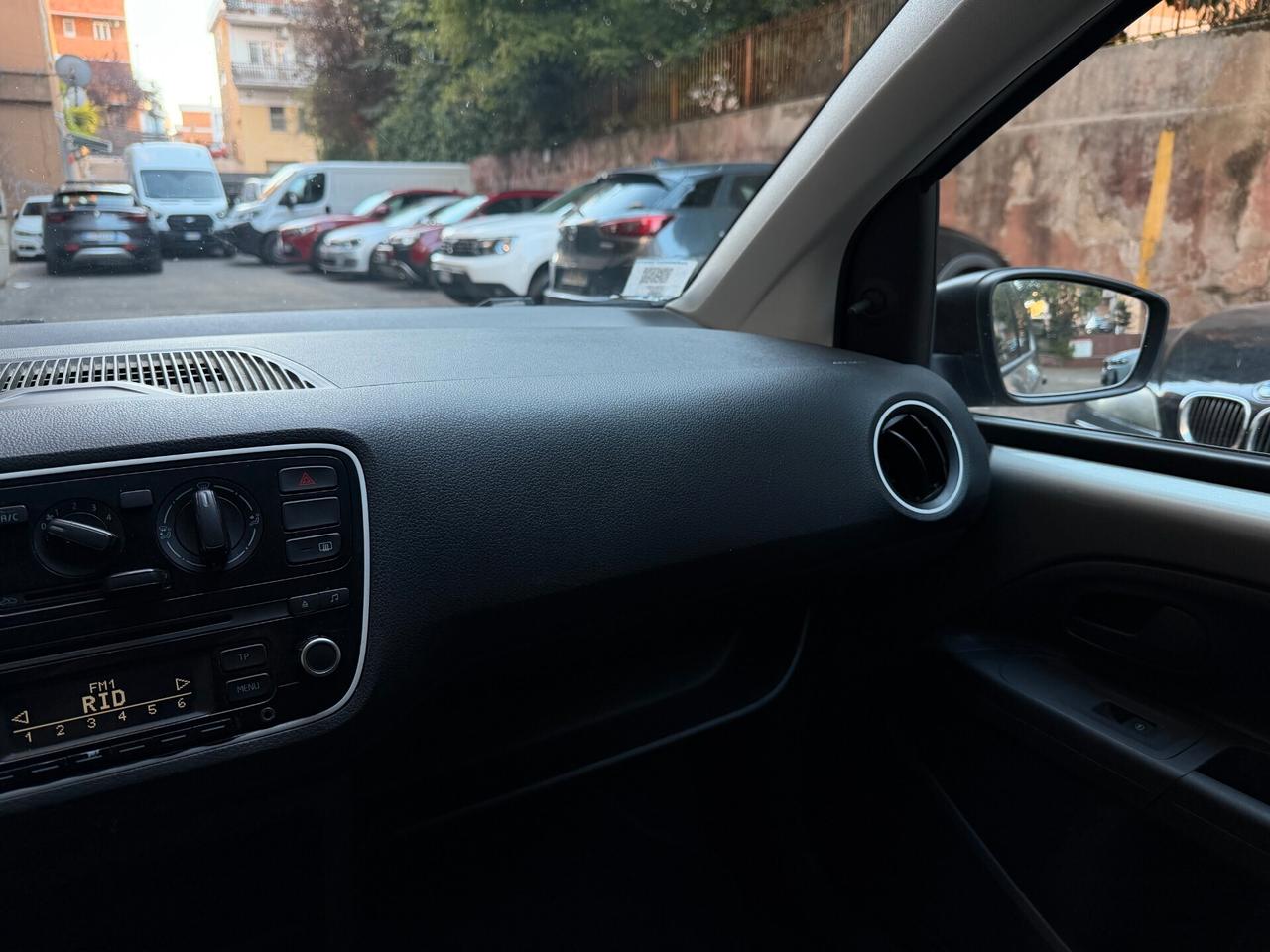 Volkswagen up! 1.0 BlueMotion Technology - METANO