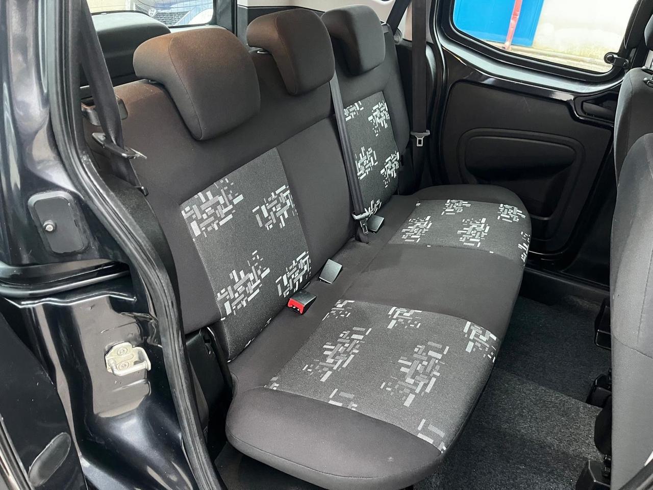 Fiat Qubo qubo-1.4 metano- Full-10/2014