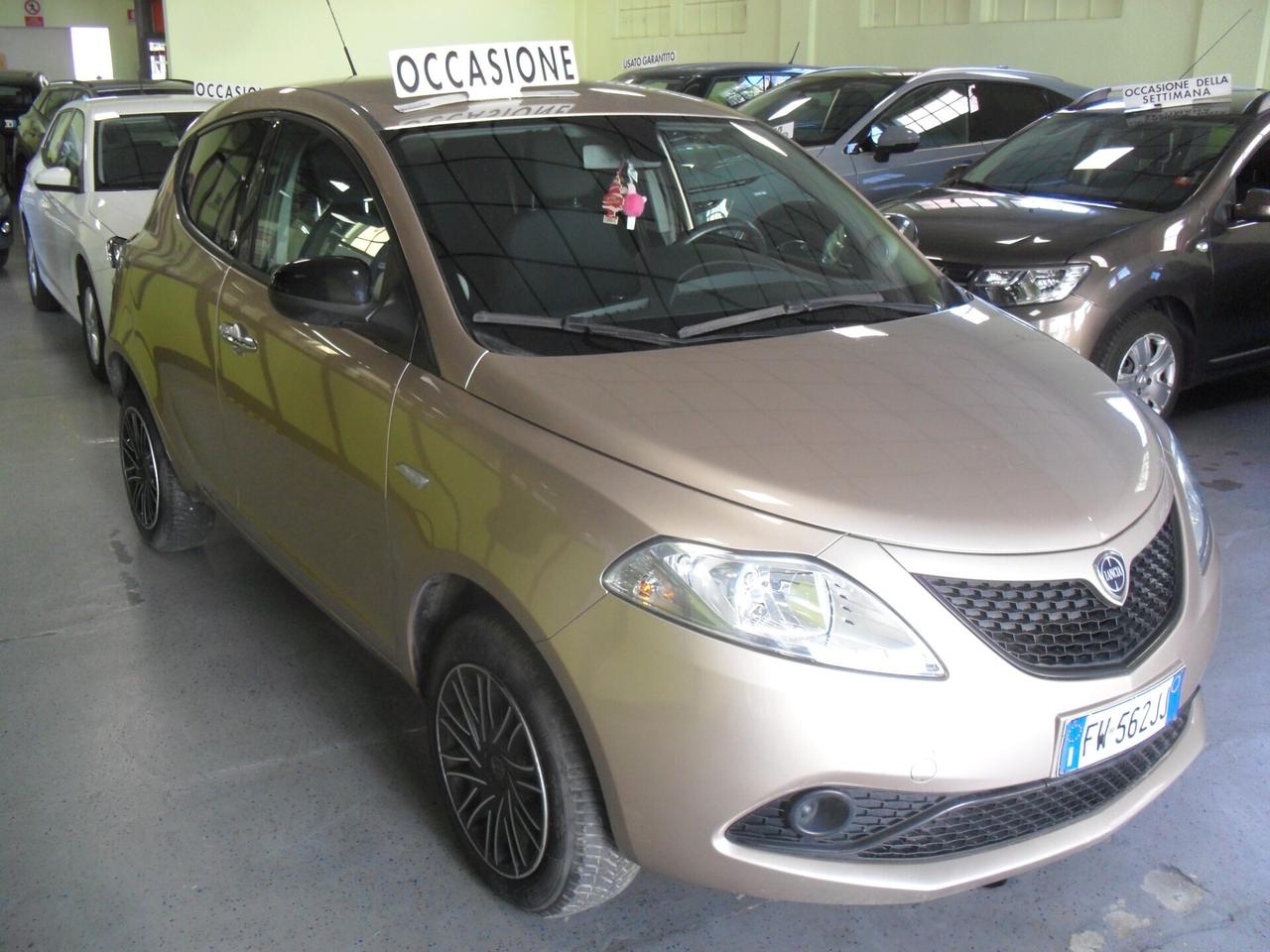 Lancia Ypsilon 0.9 TwinAir 5 porte Metano Ecochic Gold