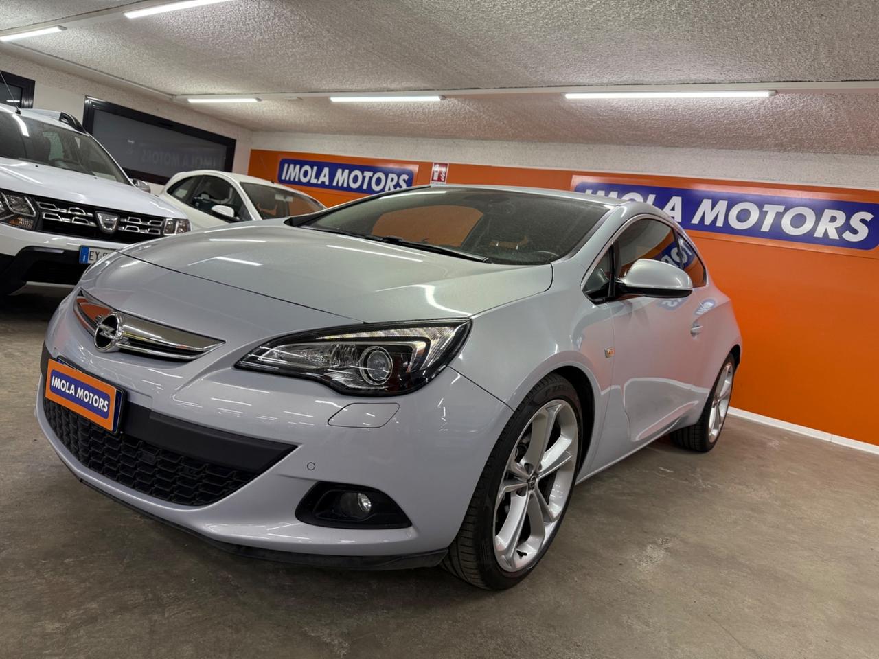 Opel Astra GTC 2.0 CDTI 165CV S&S 3 porte Cosmo S