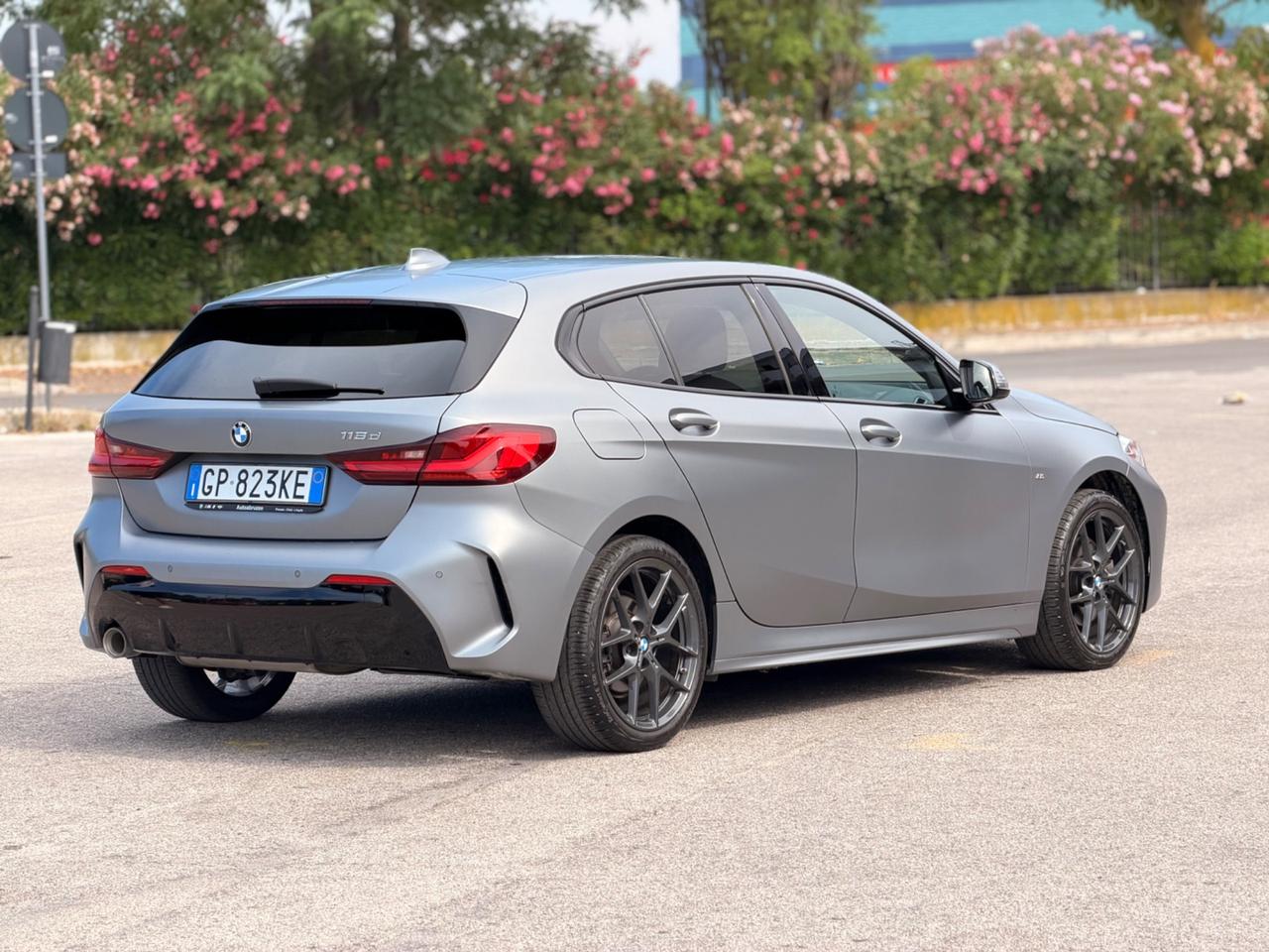Bmw 116 116d 5p. Msport
