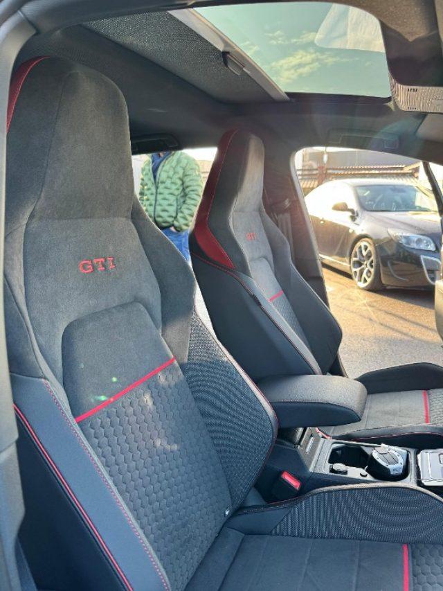 VOLKSWAGEN Golf 2.0 TSI GTI Clubsport DSG