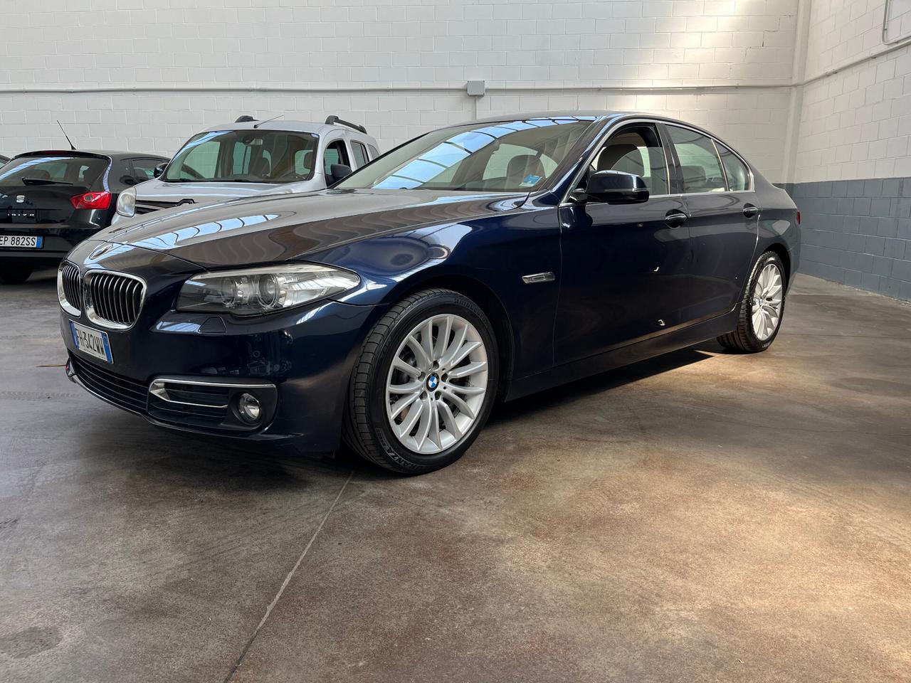 Bmw 520 520d xDrive Luxury