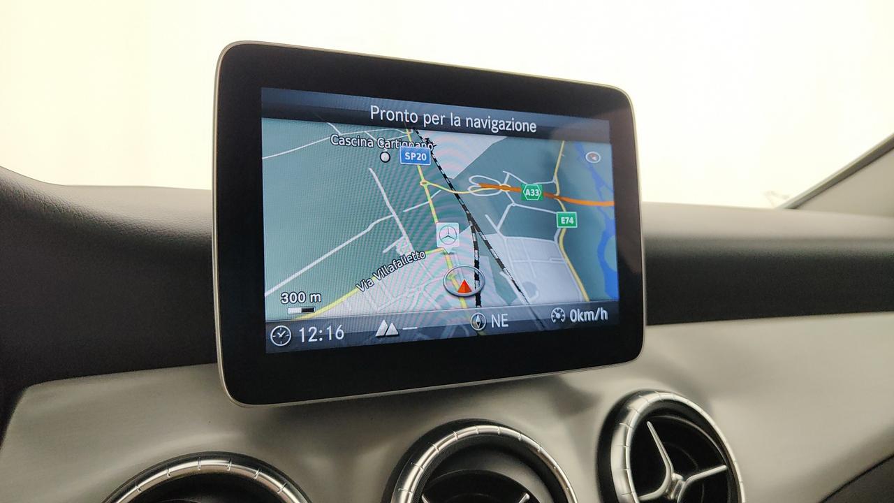 Mercedes-Benz CLA Shooting Brake 200 d Premium 4matic auto FL