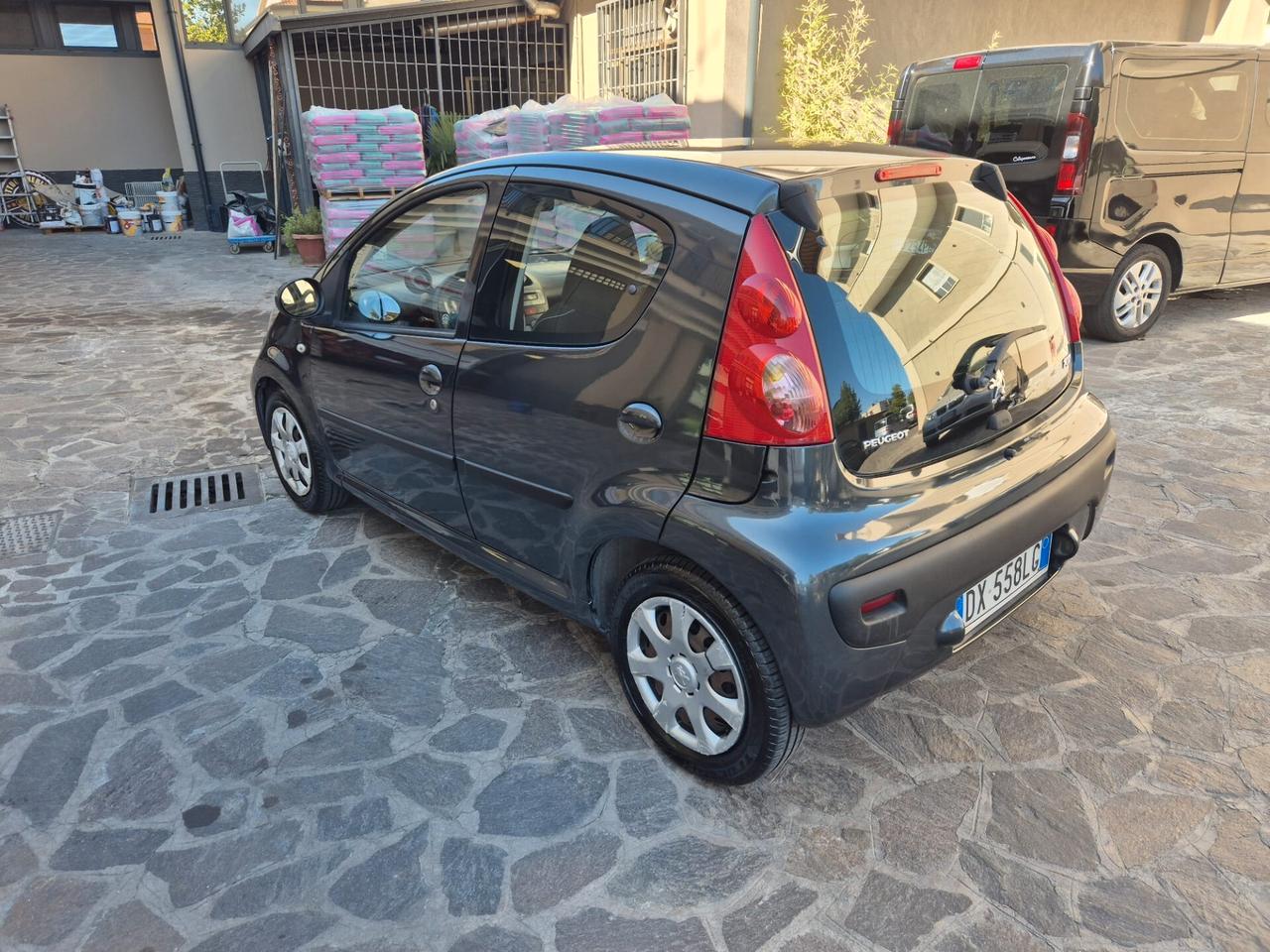 Peugeot 107 1.0 68CV 5p. Sweet Years