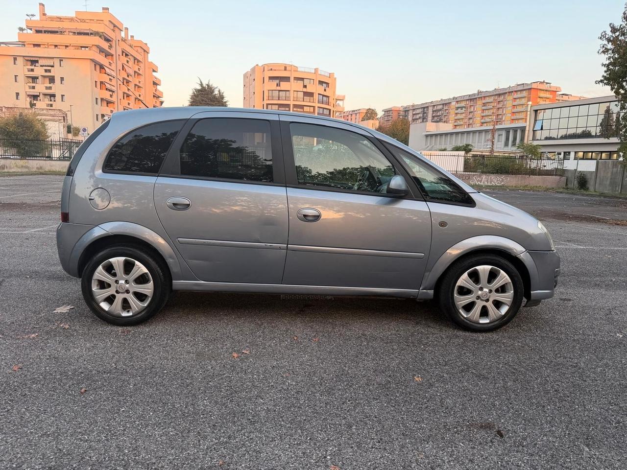 Opel Meriva 1.4 16V COSMO