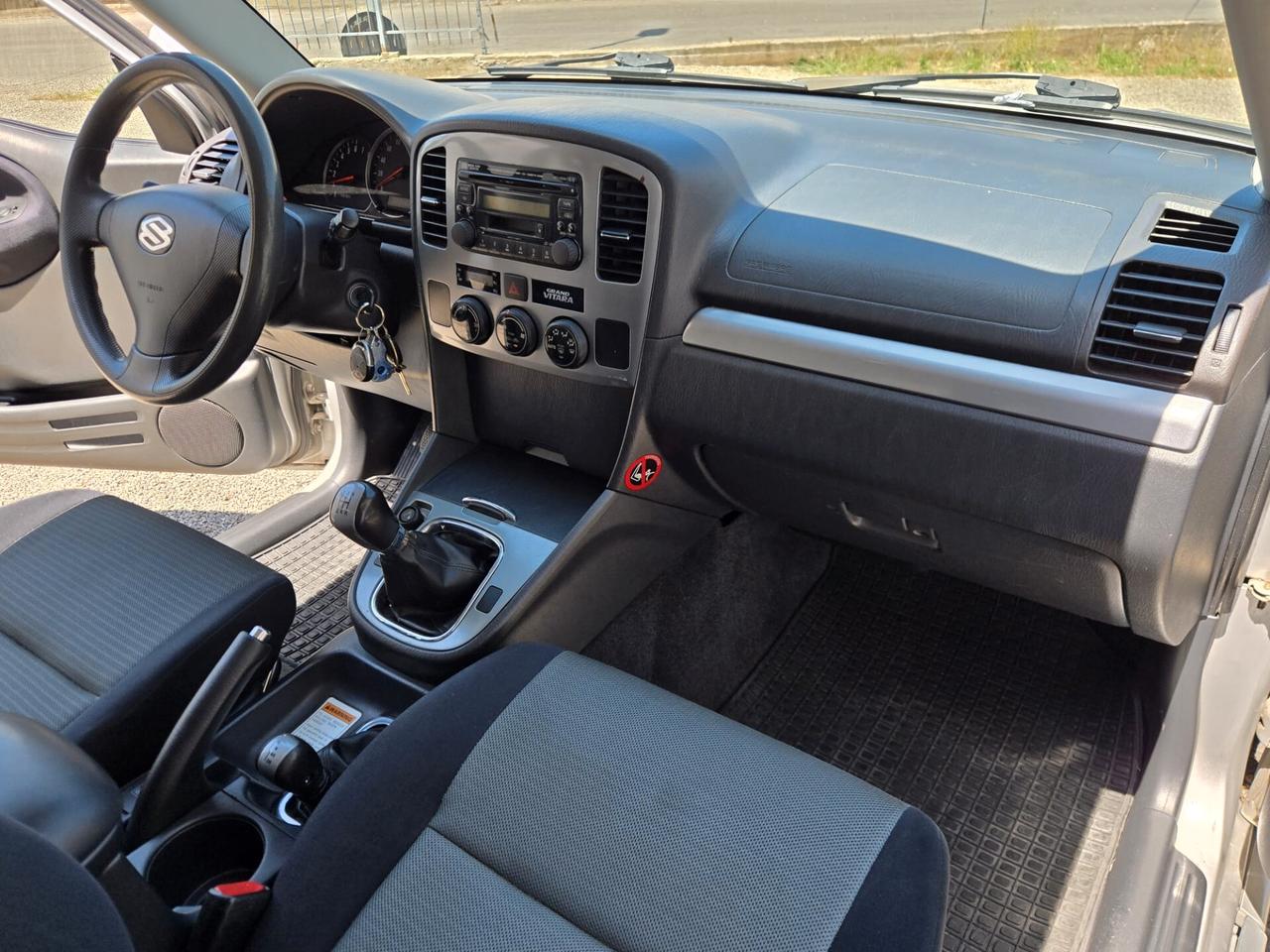 Suzuki Grand Vitara 1.6i 16V cat 3 porte