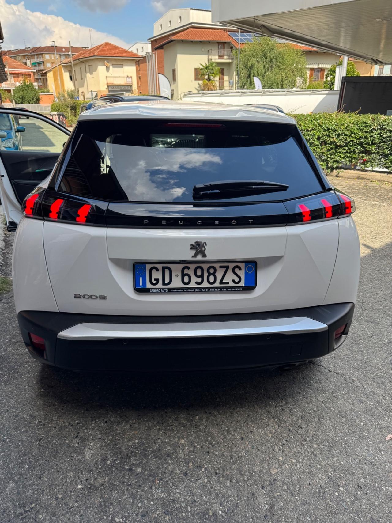 Peugeot 2008 PureTech 100 S&S Allure