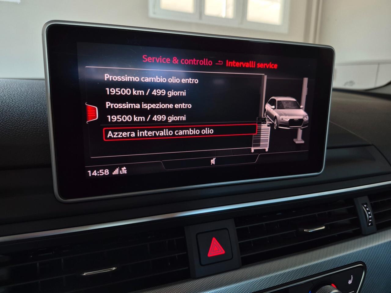 Audi A4 AVANT 2.0 TDI 150CV S-TRONIC LED NAVI CLIMA 3 ZONE SEDILI RISC. WIRELESS
