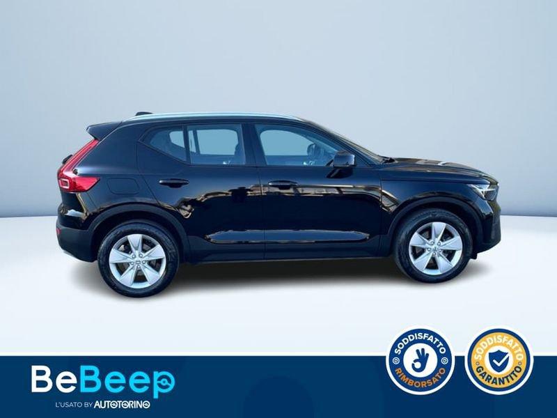 Volvo XC40 2.0 B3 CORE AUTO