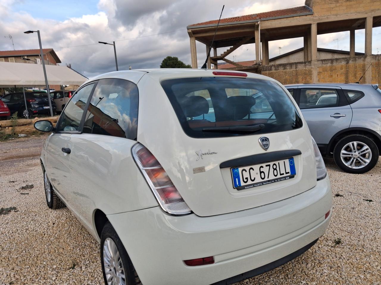 Lancia Ypsilon 1.2 Platino